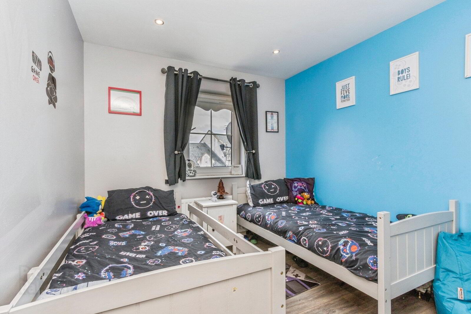 19 Lady Wallace Brae 10 of 12
