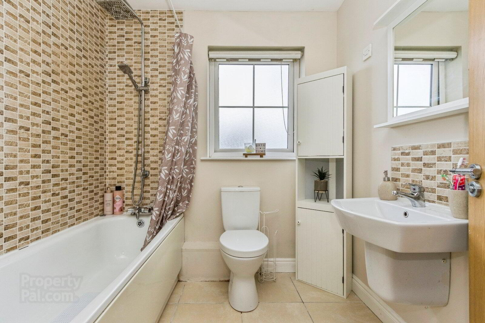 19 Lady Wallace Brae 11 of 12