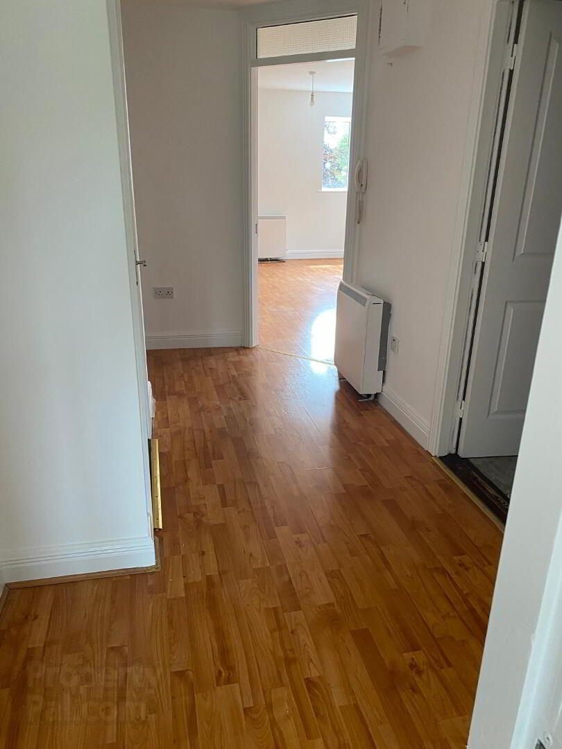 Apt 6 Balrath Wood 8 of 10