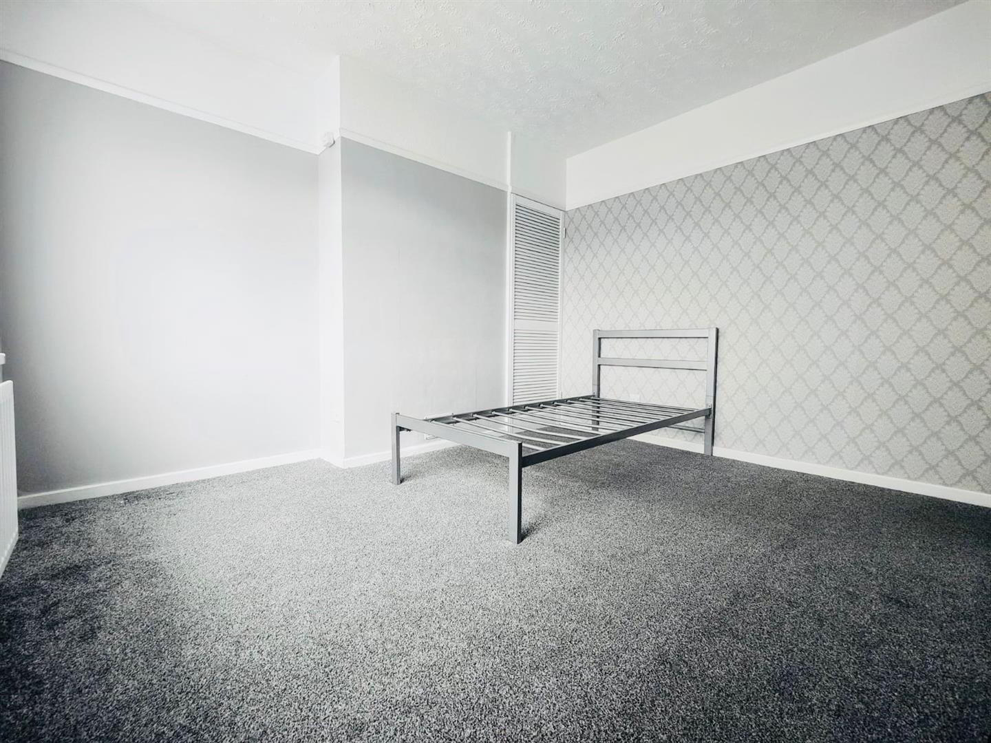 223 Jordanstown Road 9 of 19