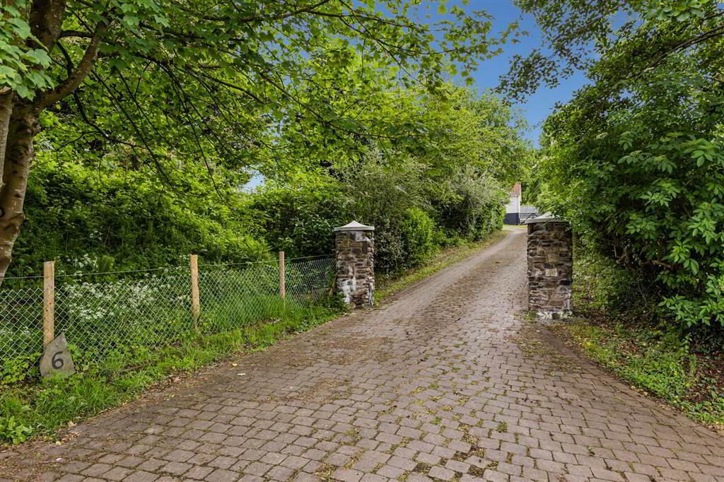 6 Drumaknockan Road 3 of 29