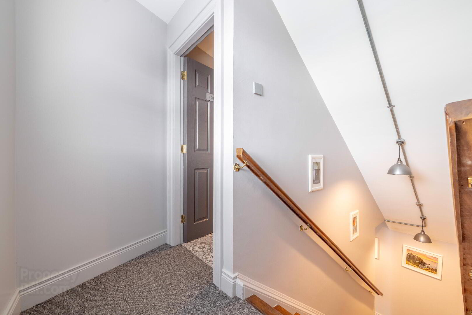 22b High Street 6 of 19