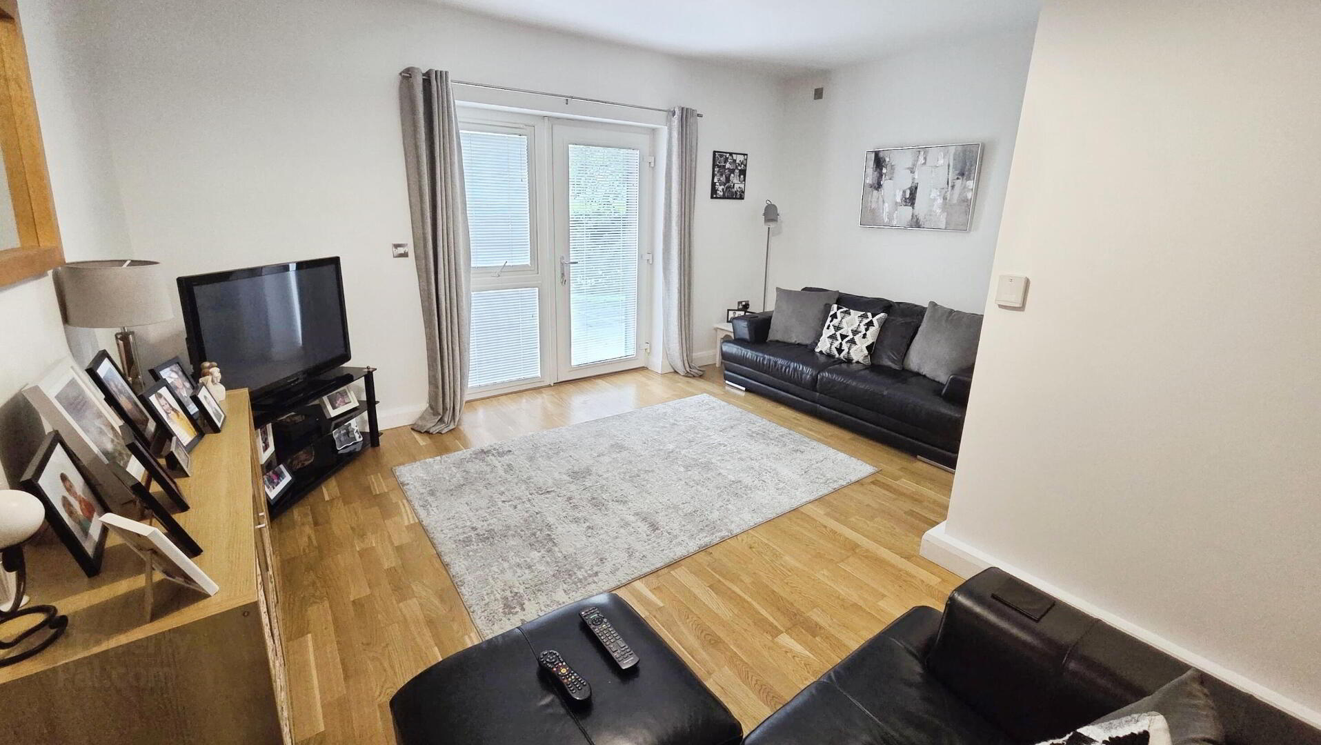 property description image