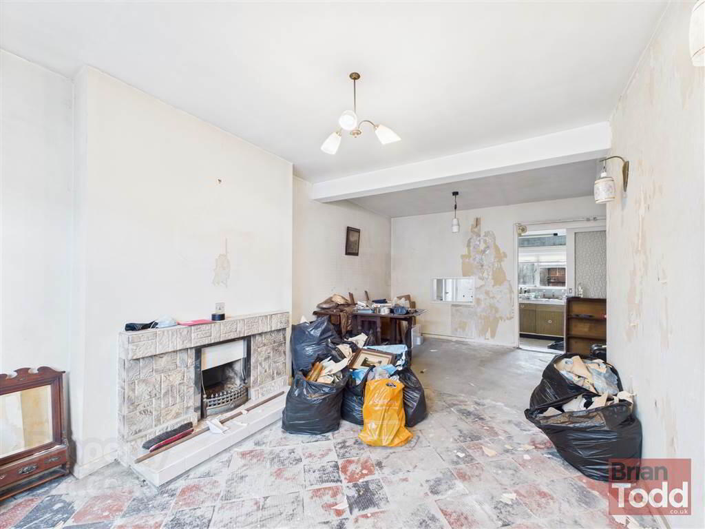 Parkmount Avenue 2 of 11