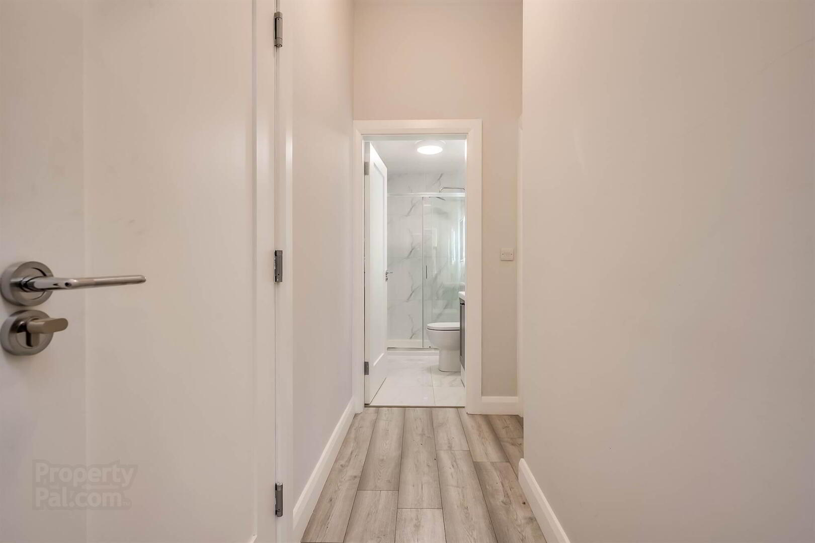 Apt 2, 35 Wellington Park 14 of 15