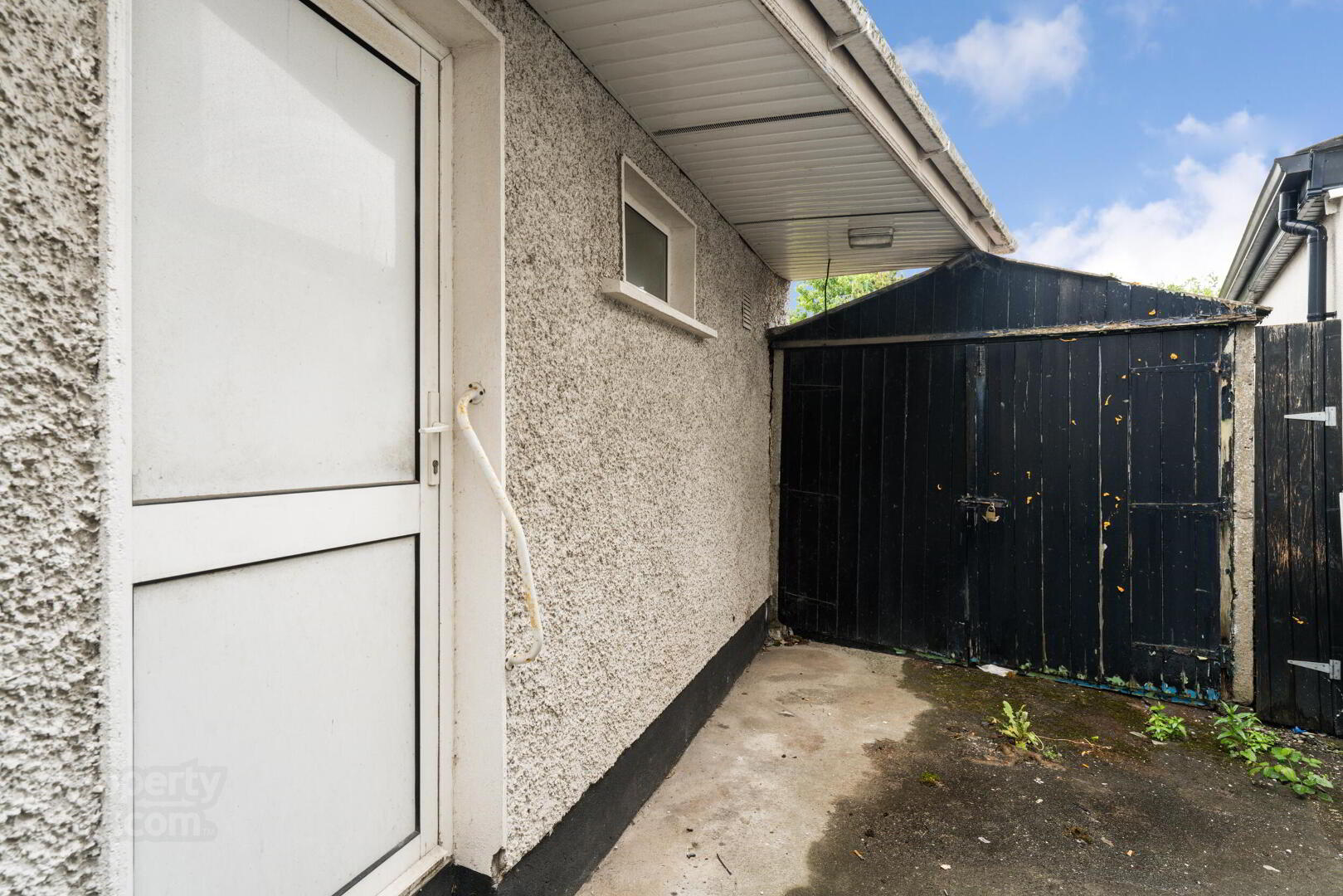 8 Cooleen Avenue 24 of 24