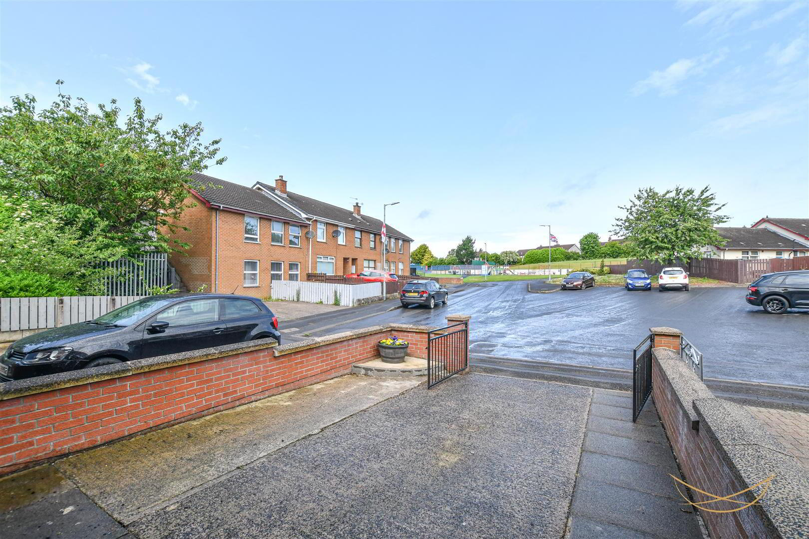 15 Rashee Park 4 of 33