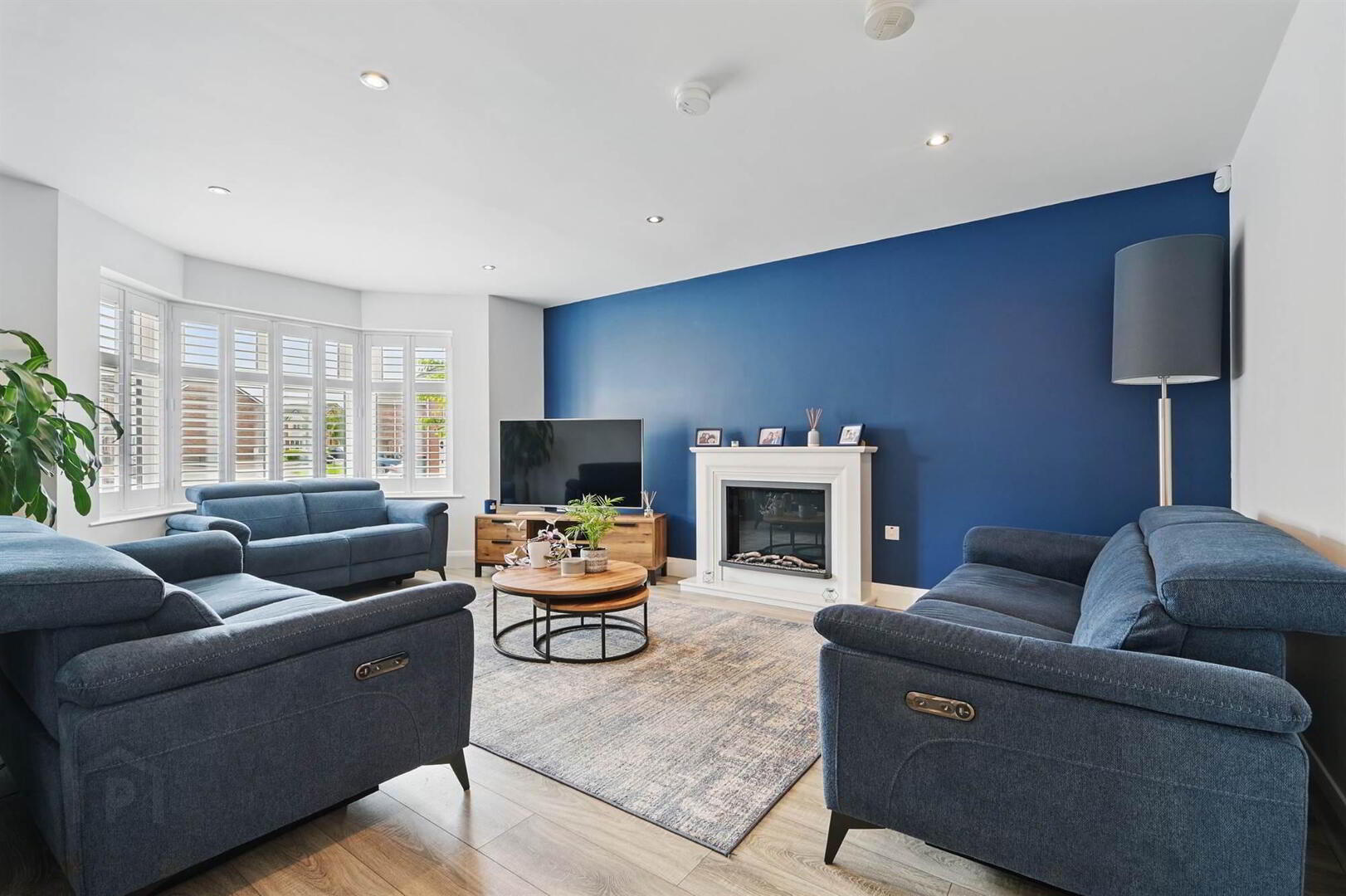 34 Millreagh Grove 3 of 27