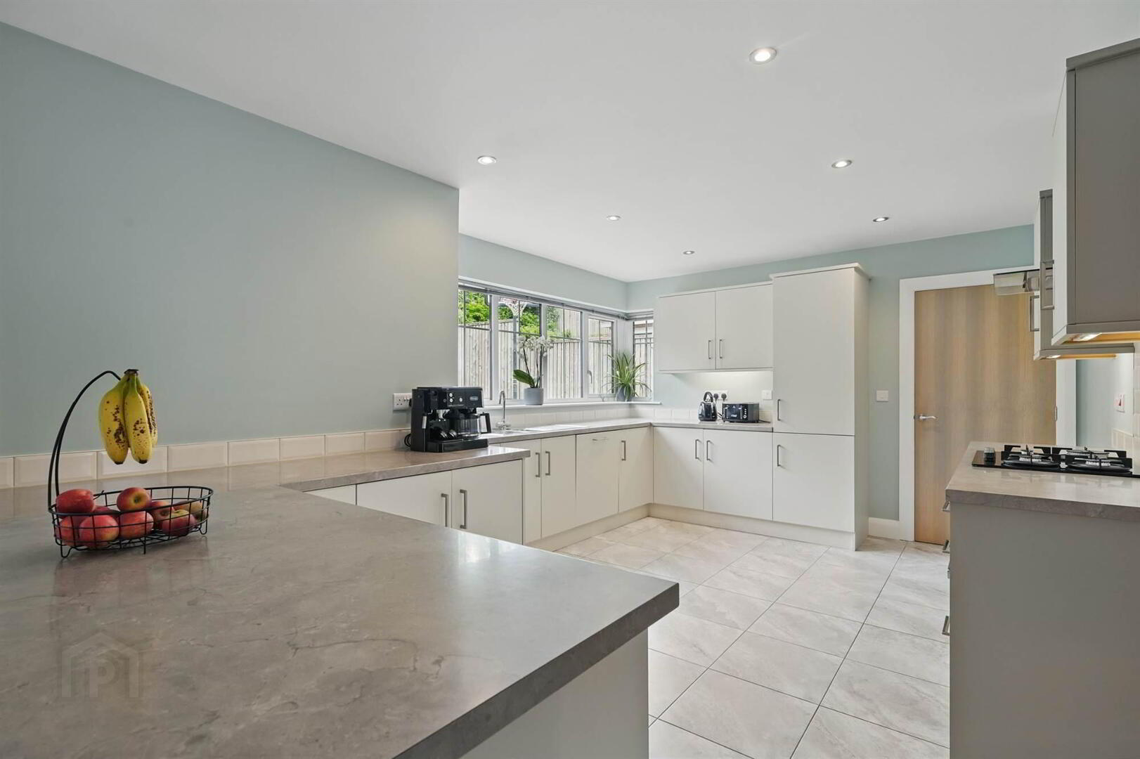 34 Millreagh Grove 5 of 27