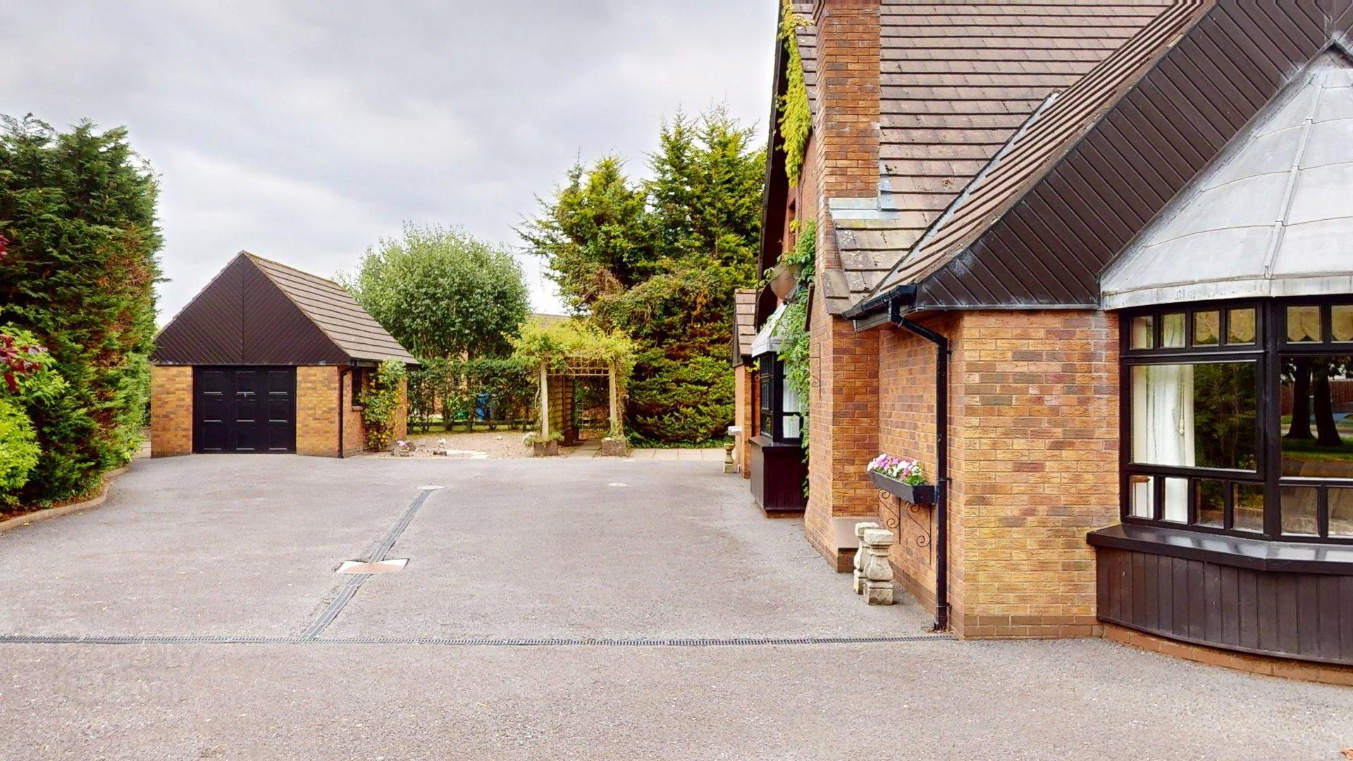 Wilcan Lodge, 103 Greystone Road 3 of 24