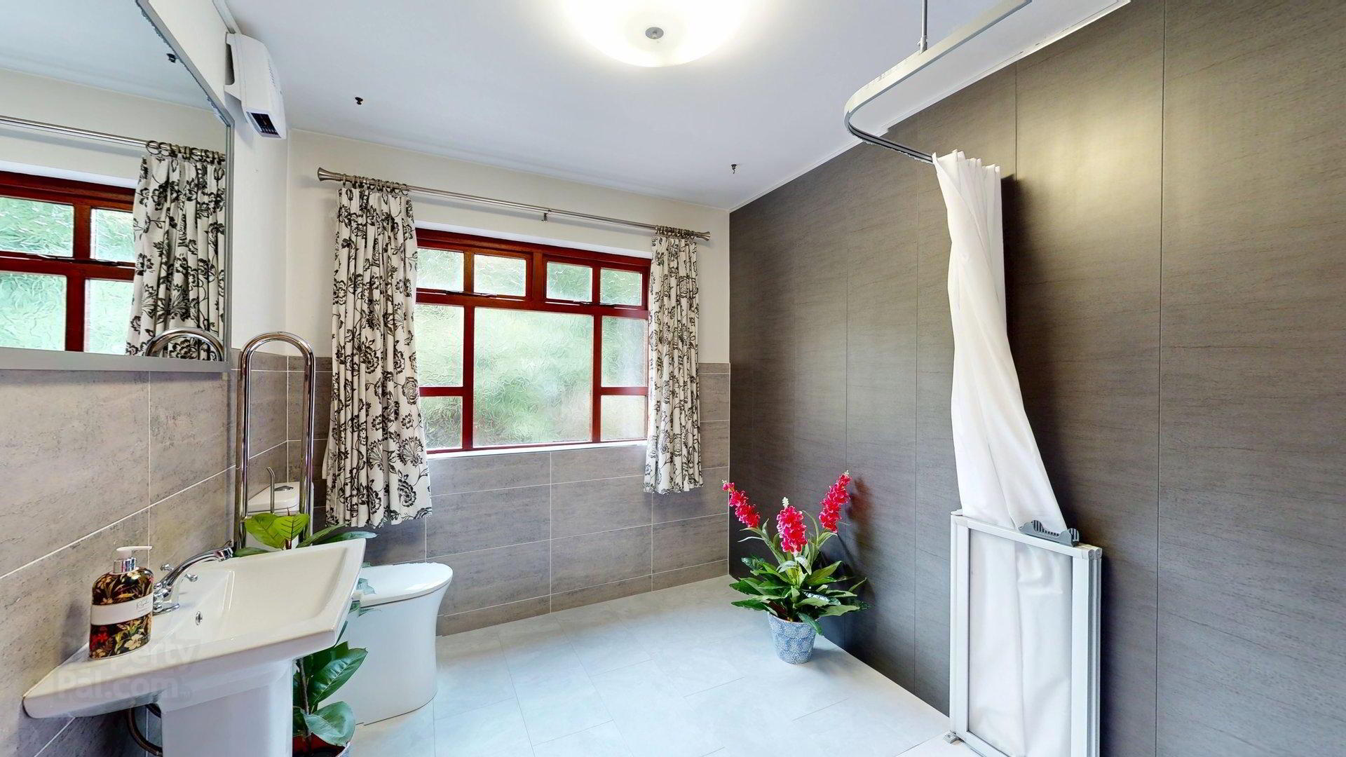 Wilcan Lodge, 103 Greystone Road 16 of 24