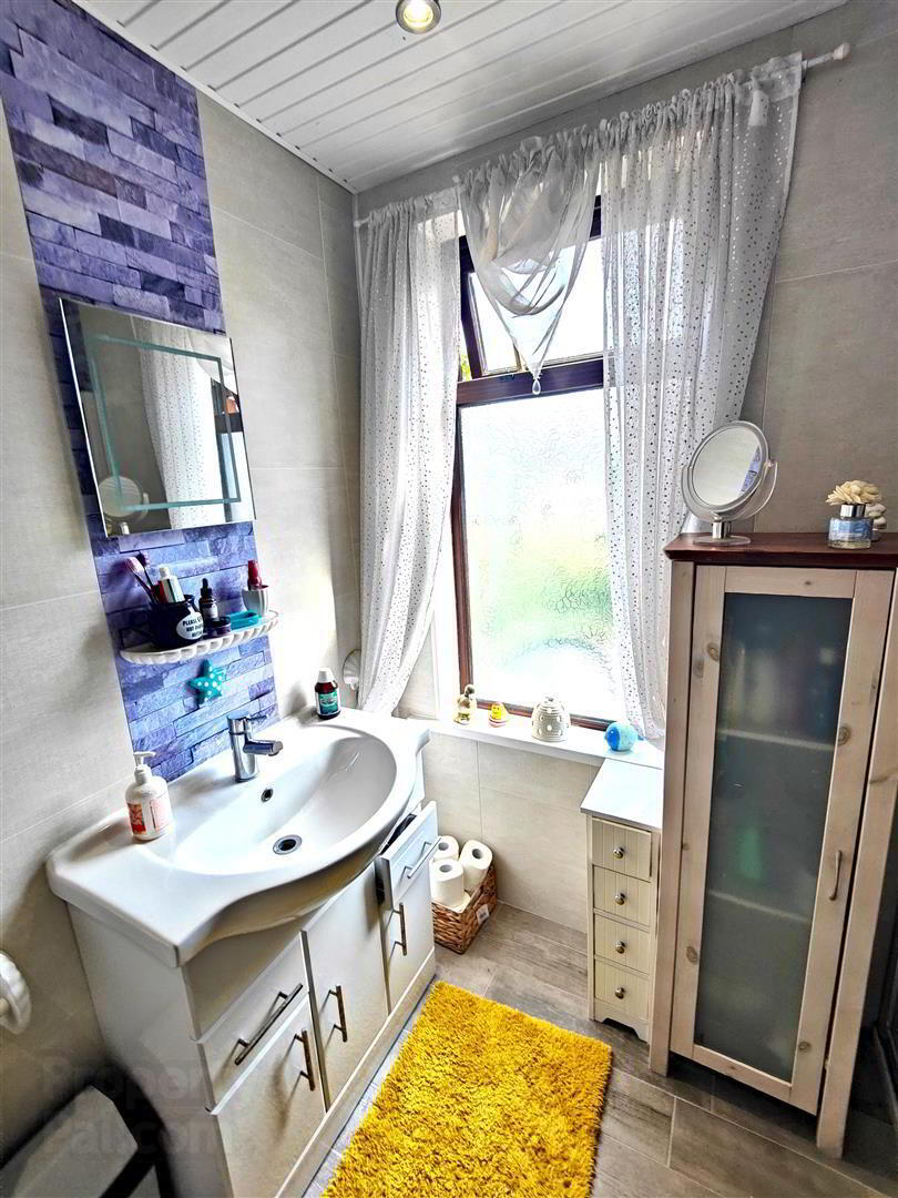 "Ellanore", 4 Jubilee Avenue 13 of 29