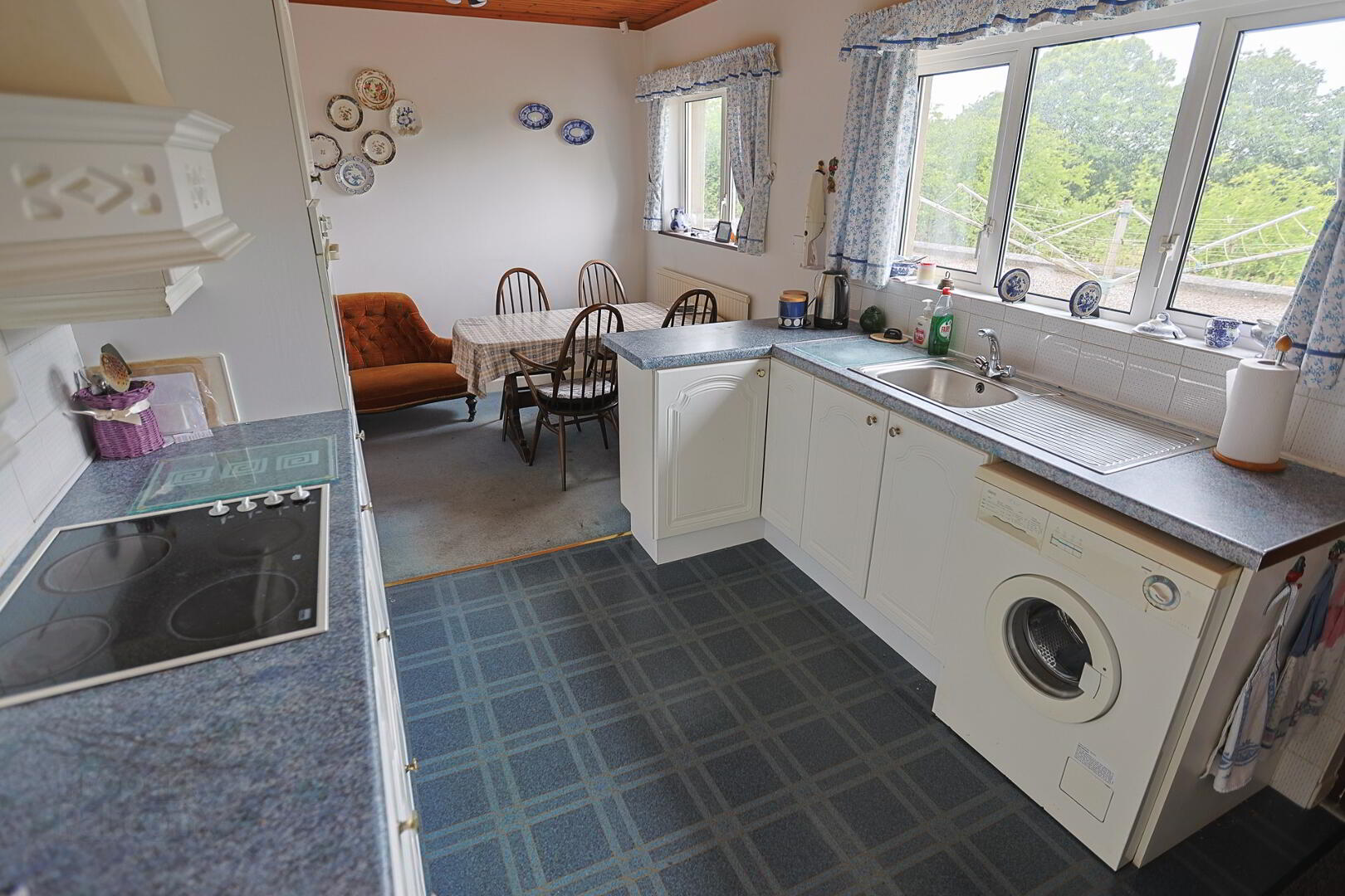 28 Derrycreevy Road 18 of 43