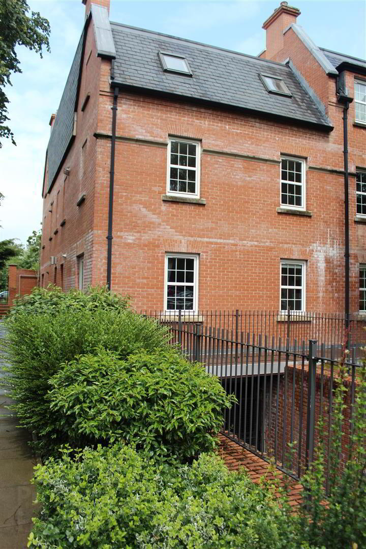property description image