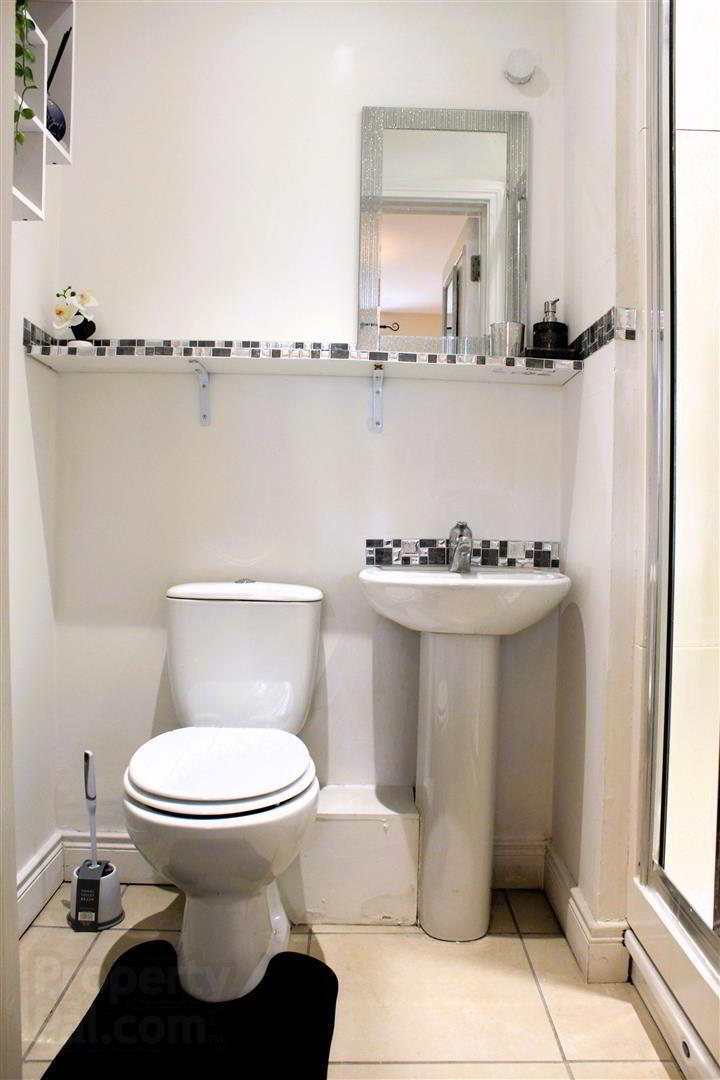 16 Milfort Mews 15 of 23