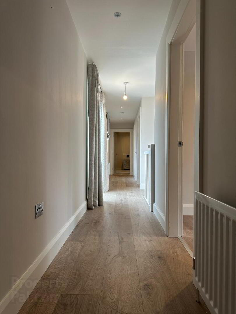32 Church Street 8 of 16
