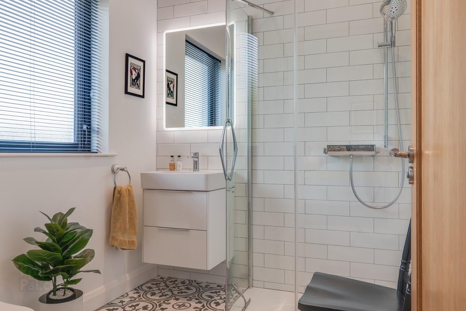 49 Chester Avenue 16 of 38