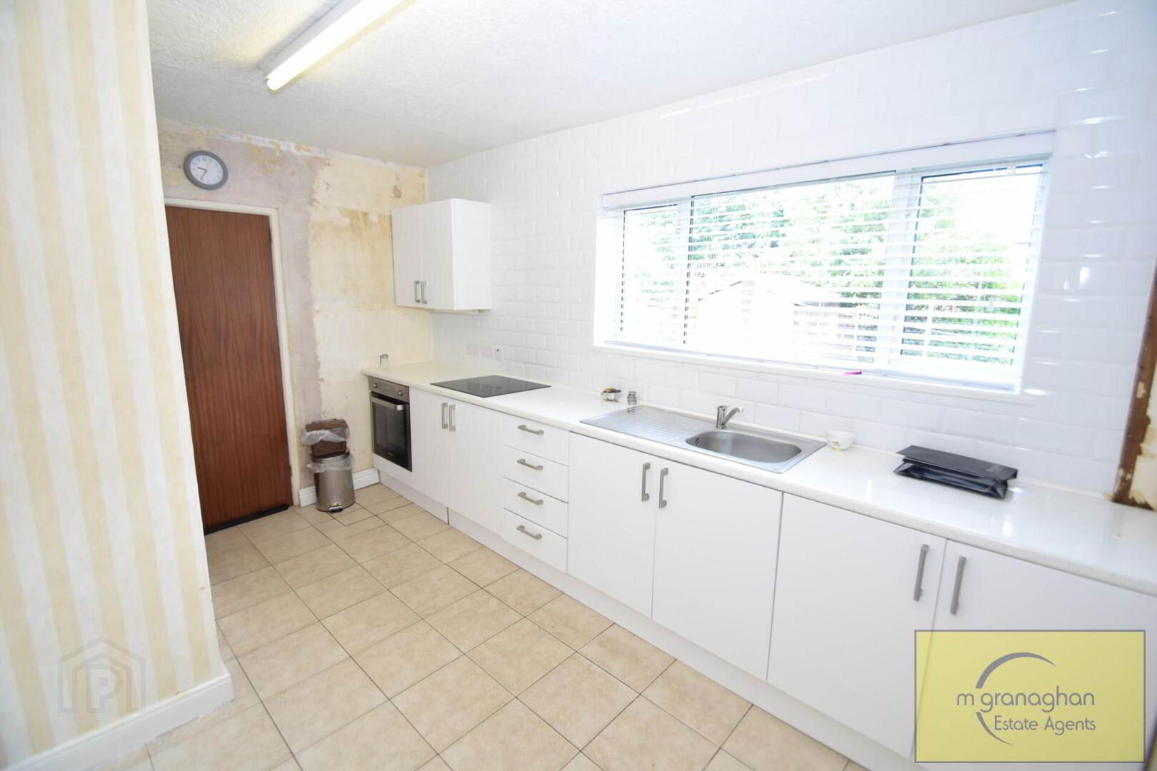 35 Creeve Walk 10 of 32