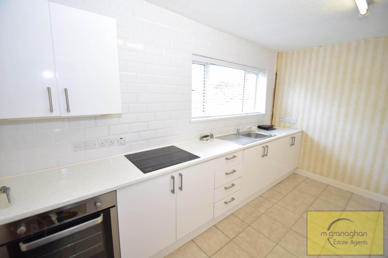 35 Creeve Walk 11 of 32