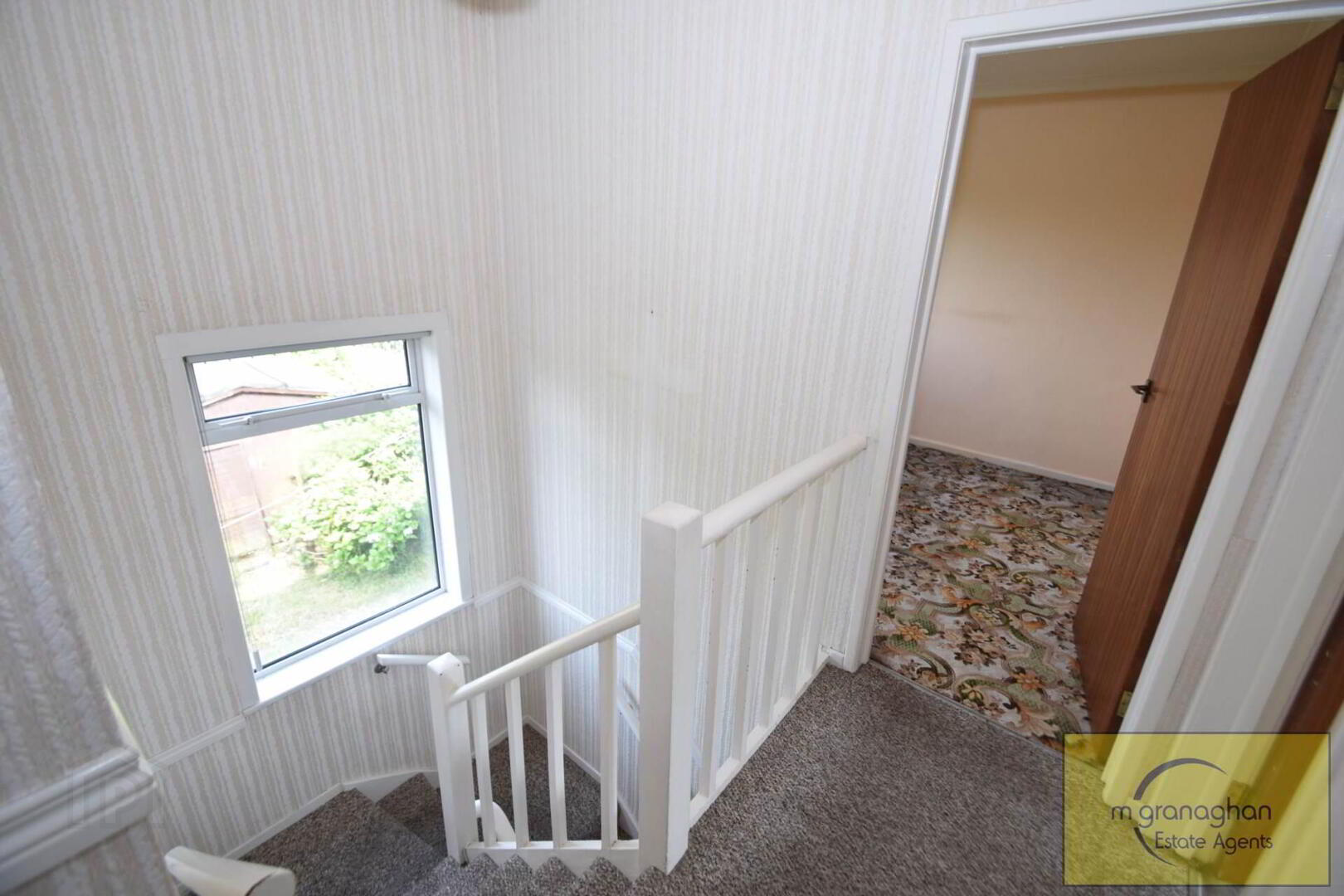 35 Creeve Walk 16 of 32