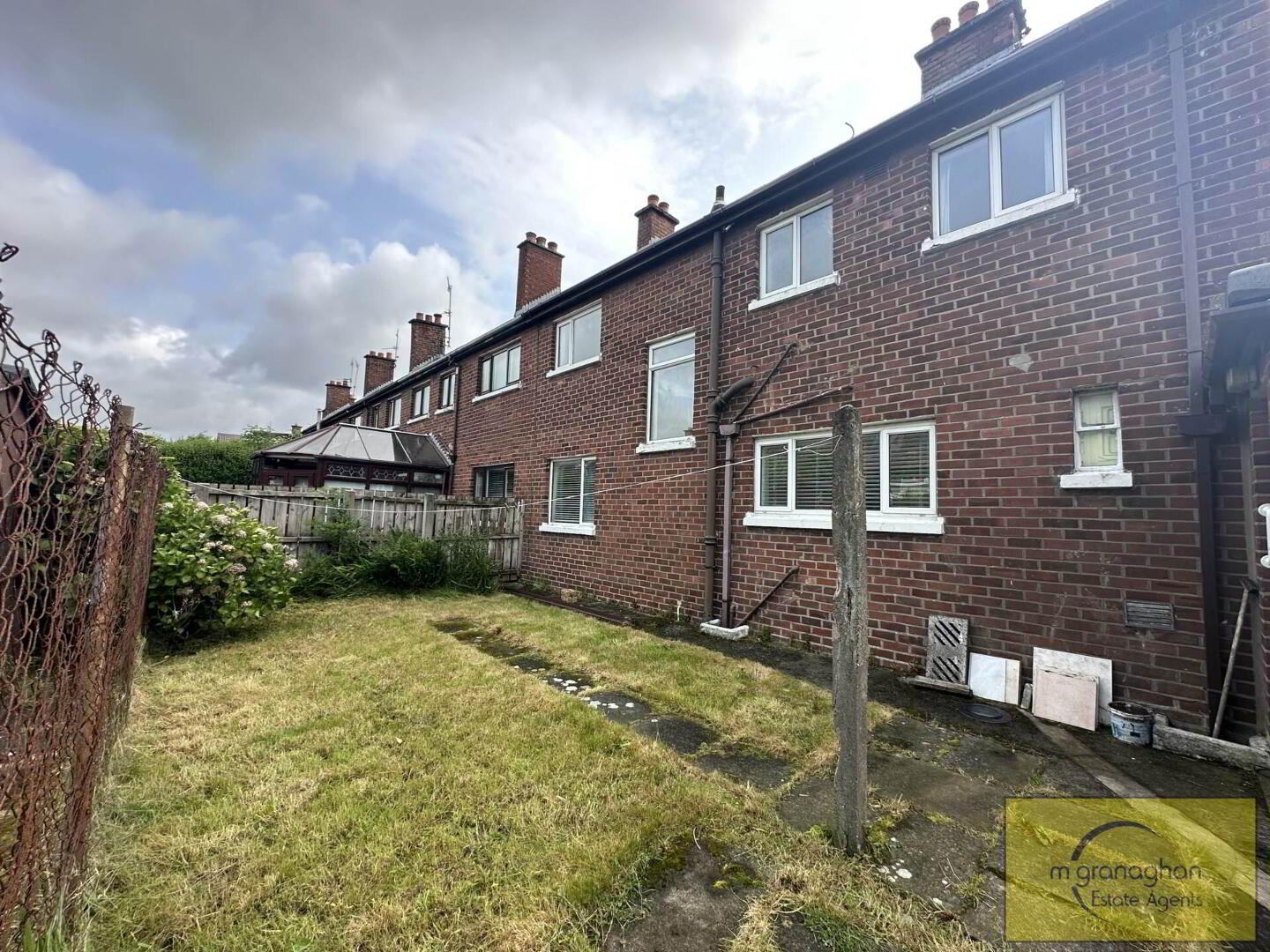35 Creeve Walk 27 of 32