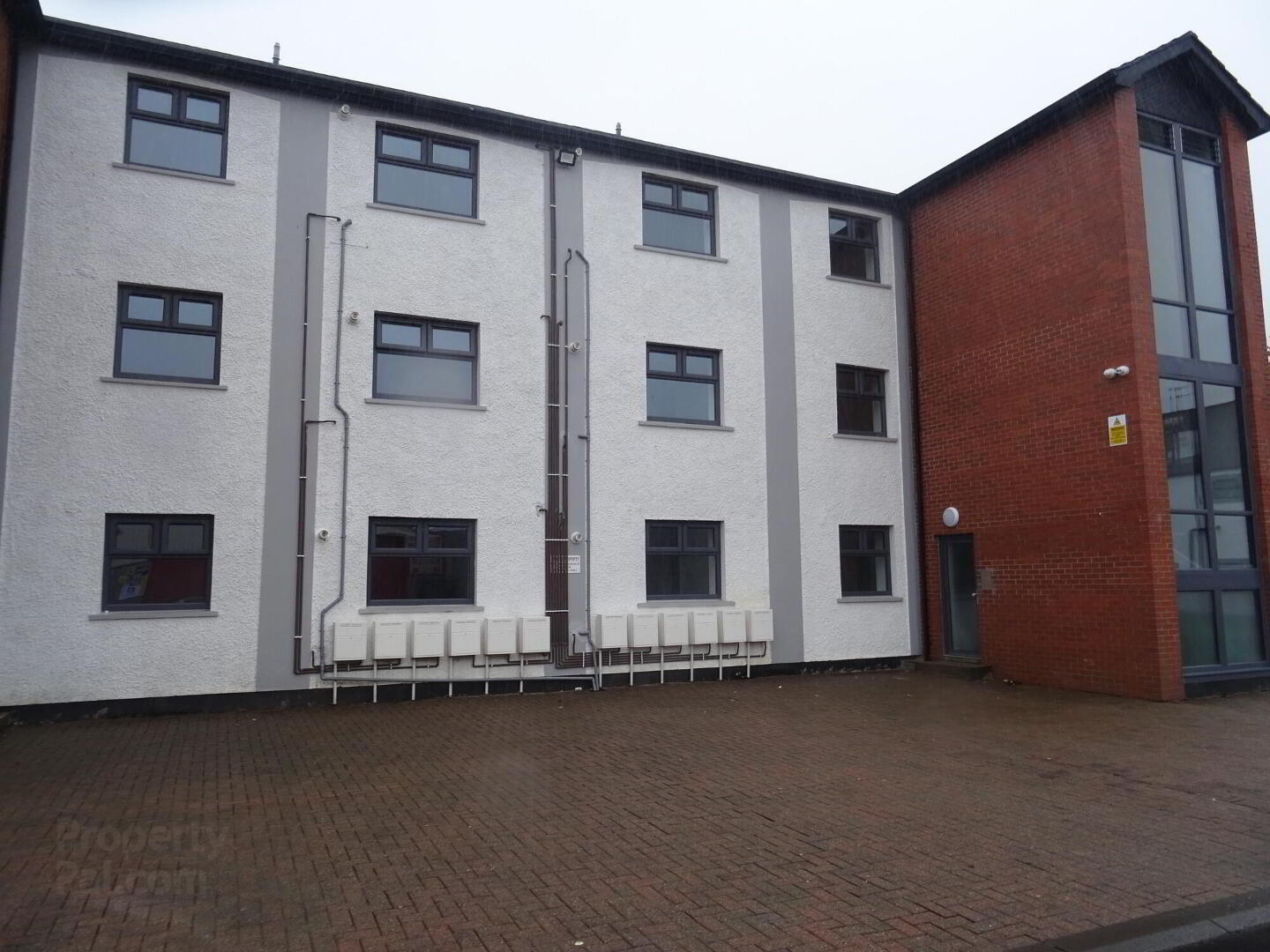 Apartment, 14 Beresford Court 1 of 4