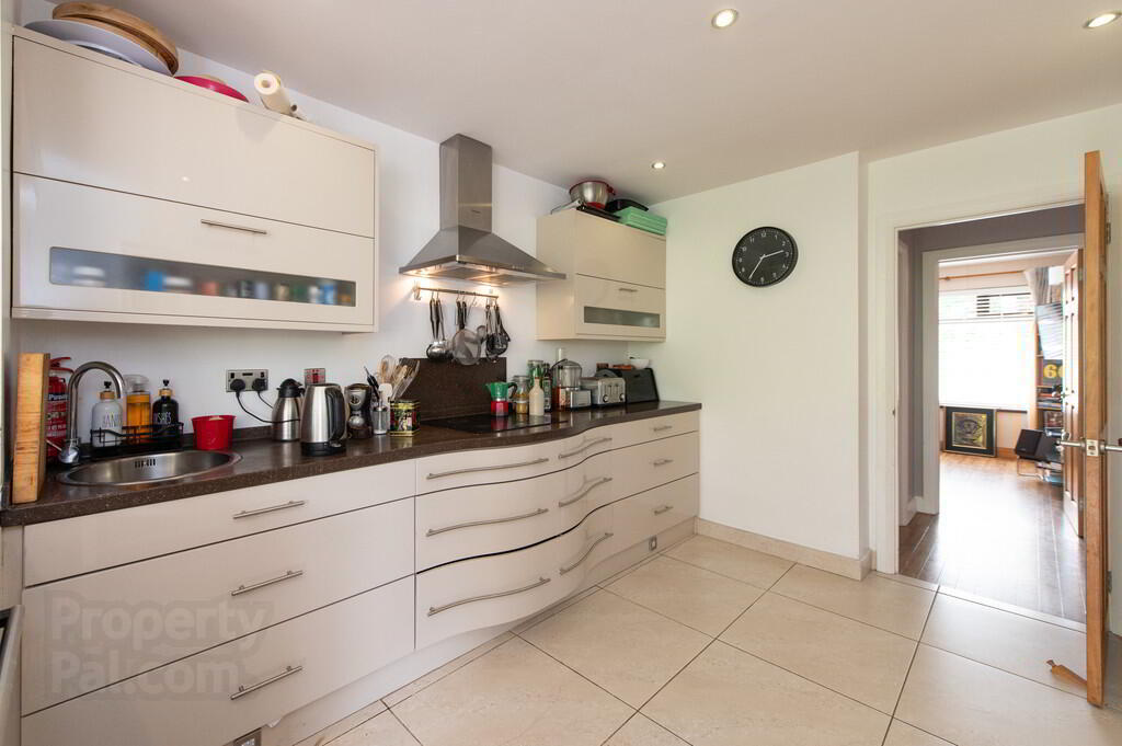 47 Dillons Avenue 12 of 34