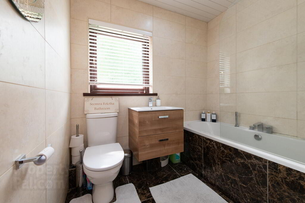 47 Dillons Avenue 23 of 34