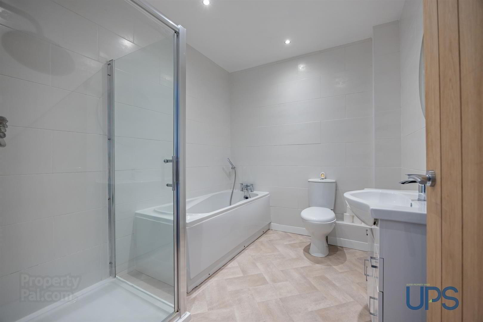 Apt 7, Mount Eagles Court 21 of 24