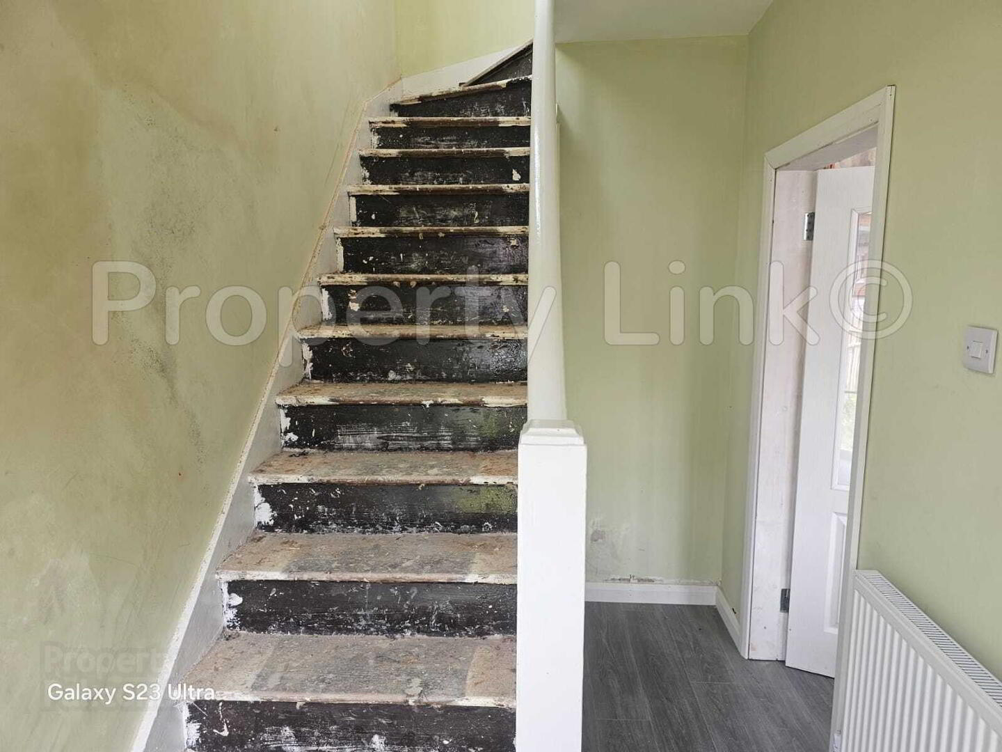 64 Torrens Road 7 of 13