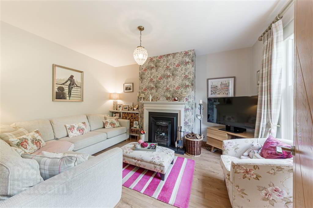 12 Breton Drive 6 of 41