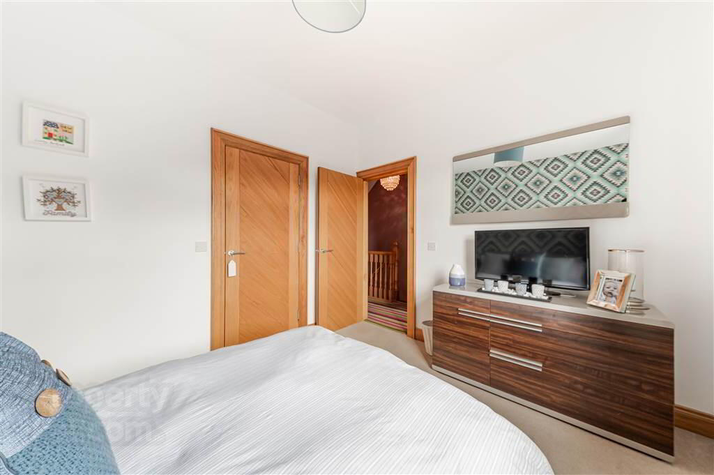 12 Breton Drive 22 of 41