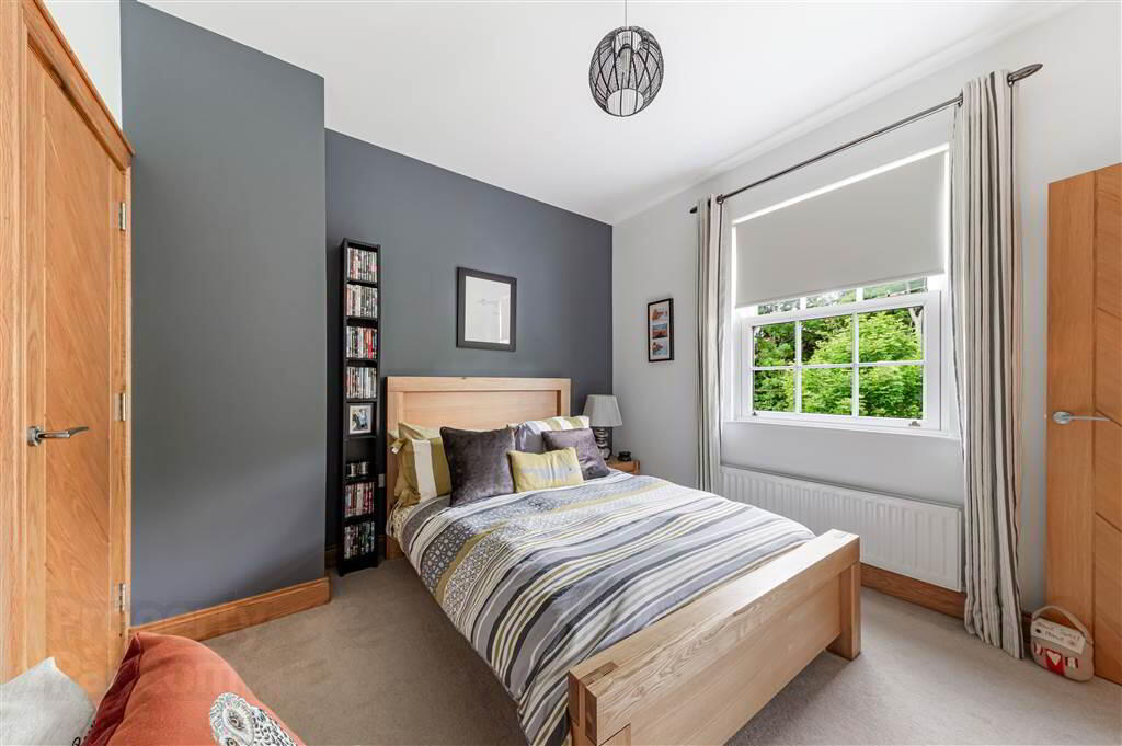 12 Breton Drive 25 of 41