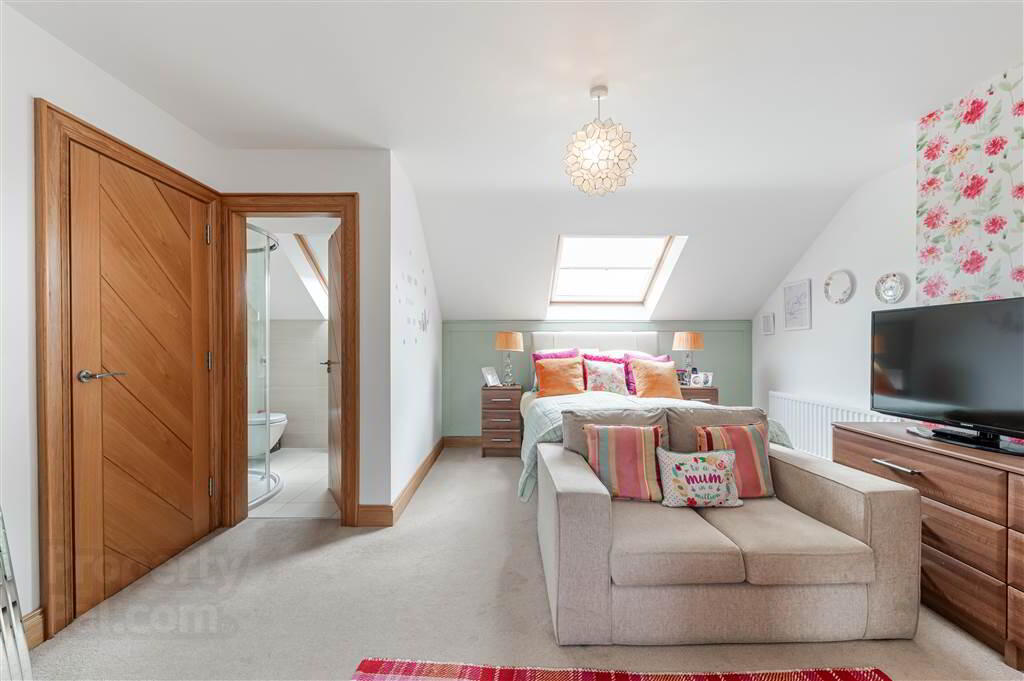 12 Breton Drive 31 of 41