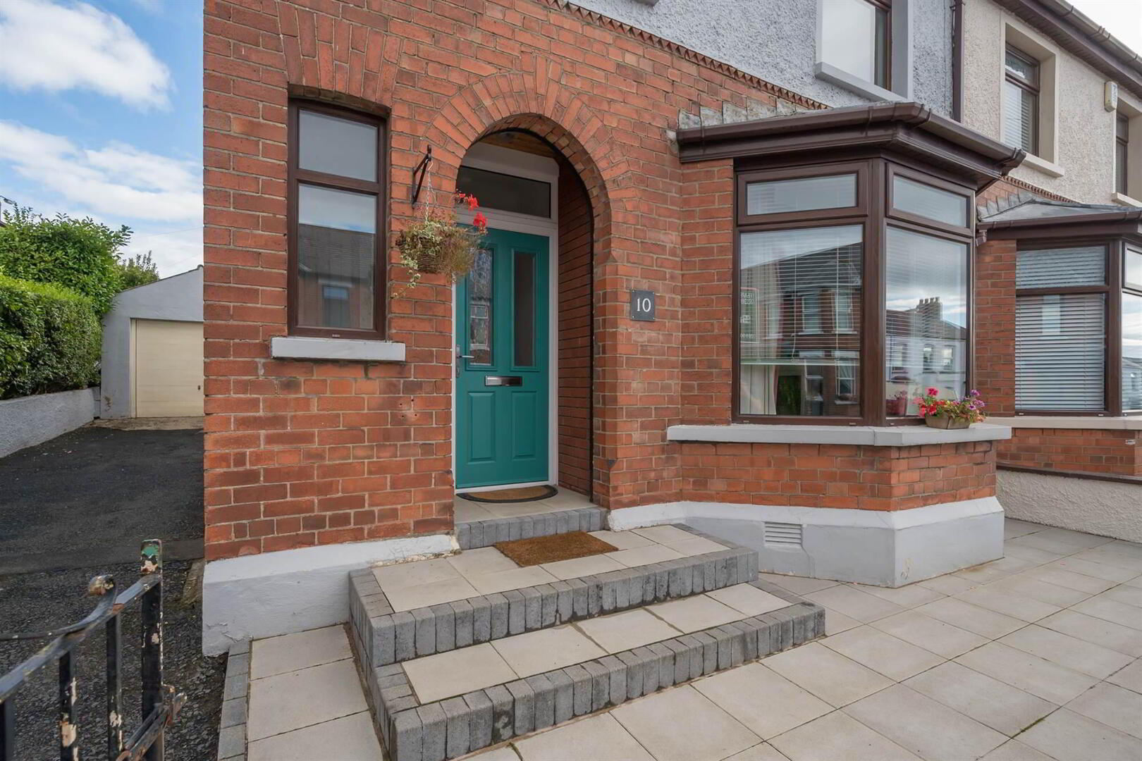 property description image