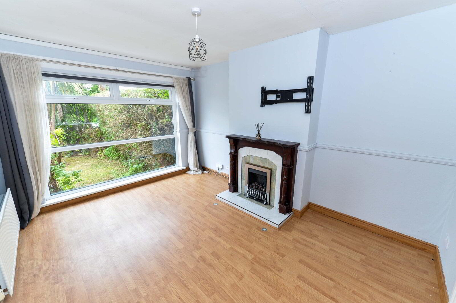 property description image