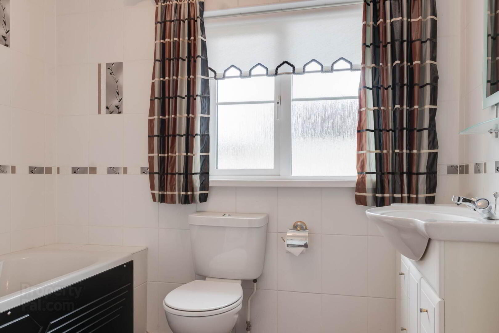 2 Castlebrook Way 34 of 43