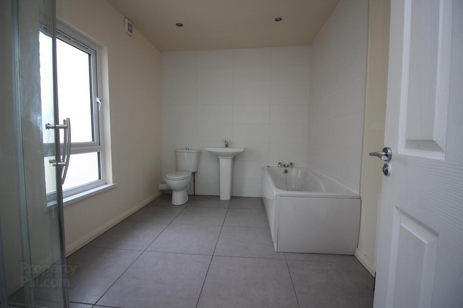 125 Agincourt Avenue 5 of 8