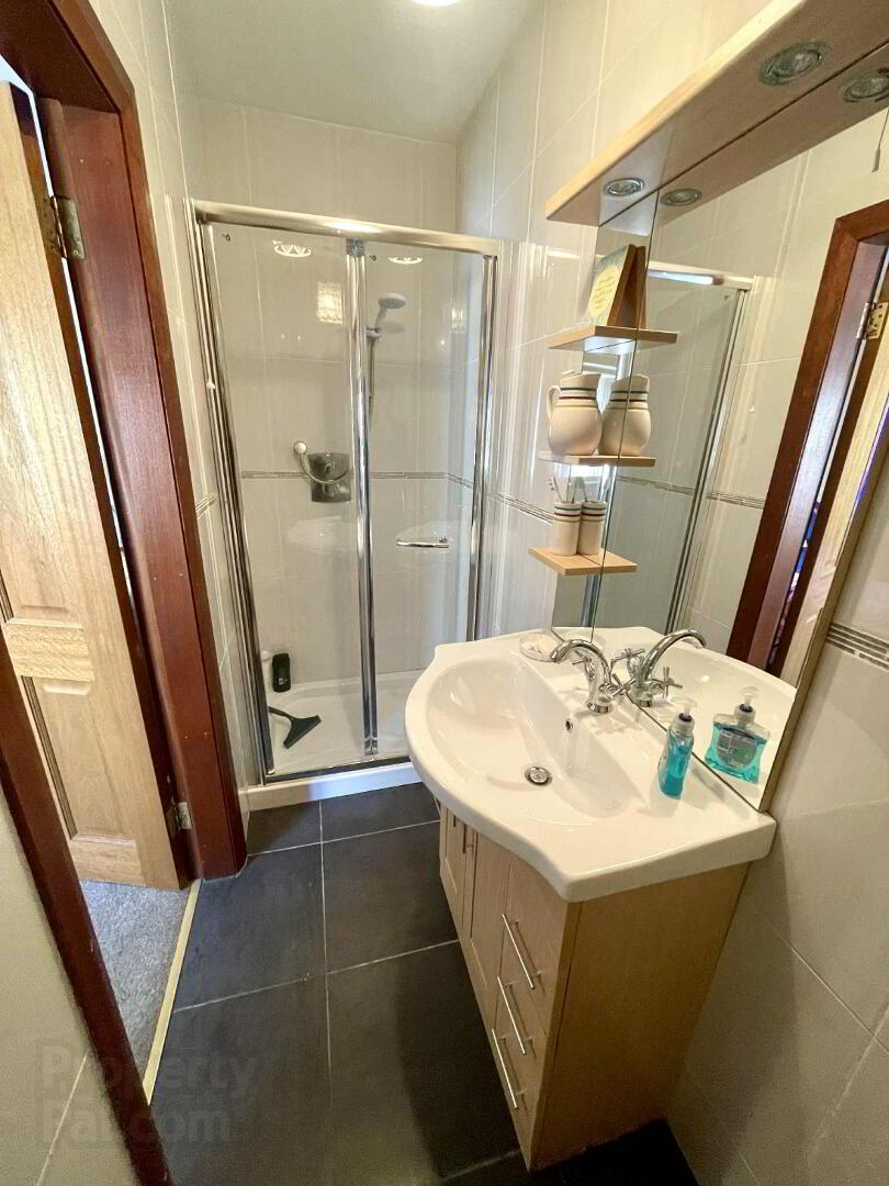 17 Barron Road 59 of 63