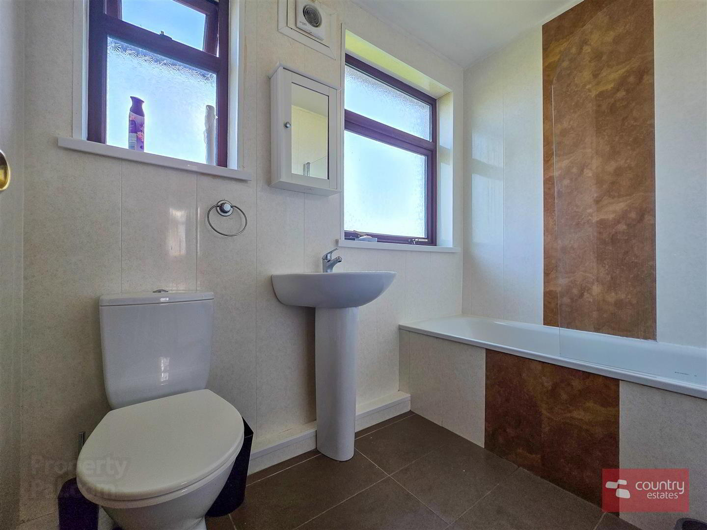 9 Kings Avenue 18 of 25