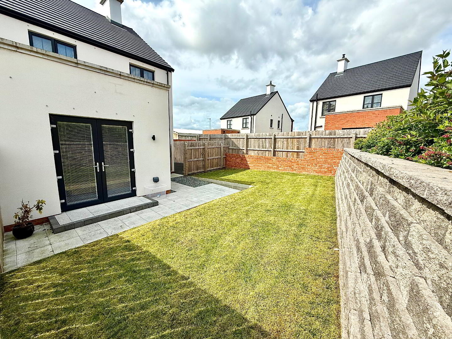 1 Stoney Drive 32 of 36