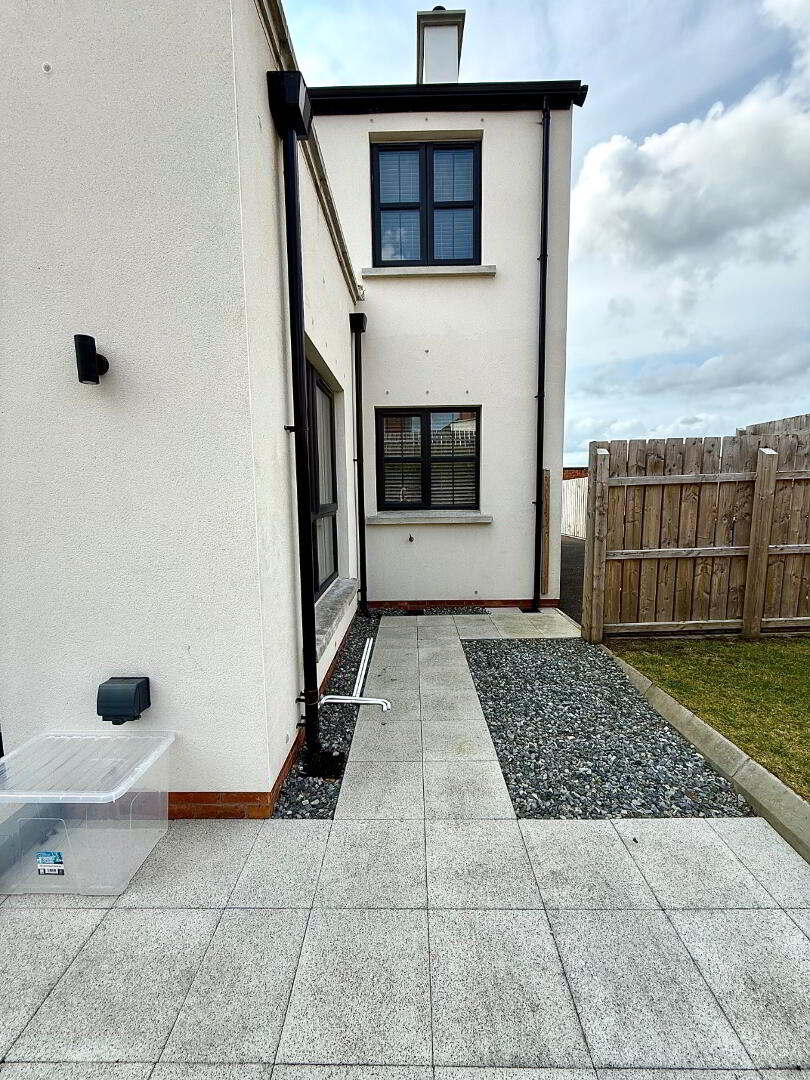 1 Stoney Drive 34 of 36
