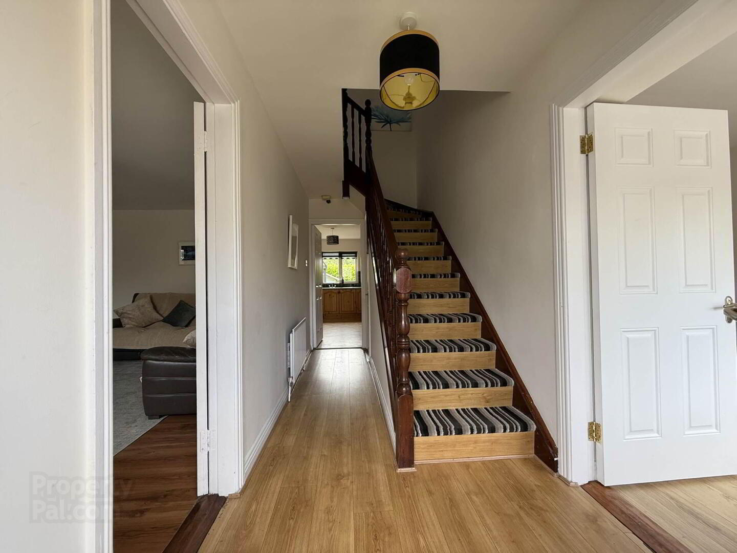26 Ashgrove Court 8 of 20