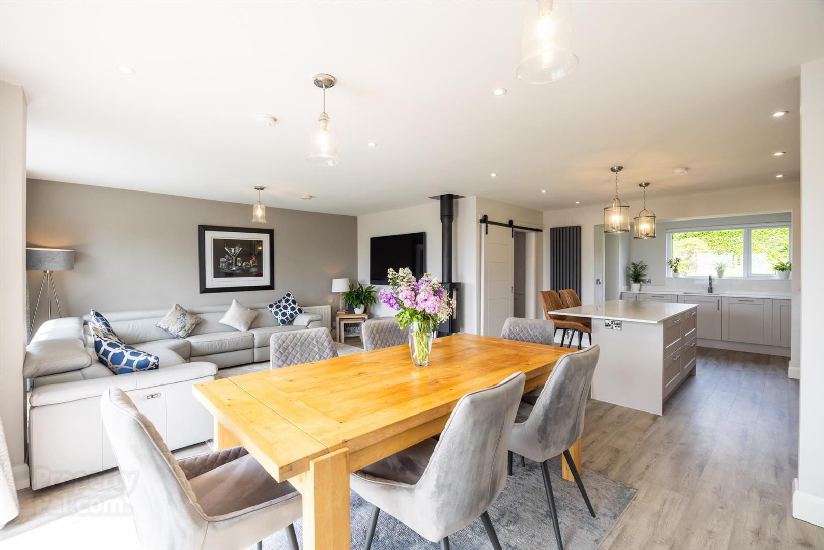 18 Ballybarnes Road 17 of 67