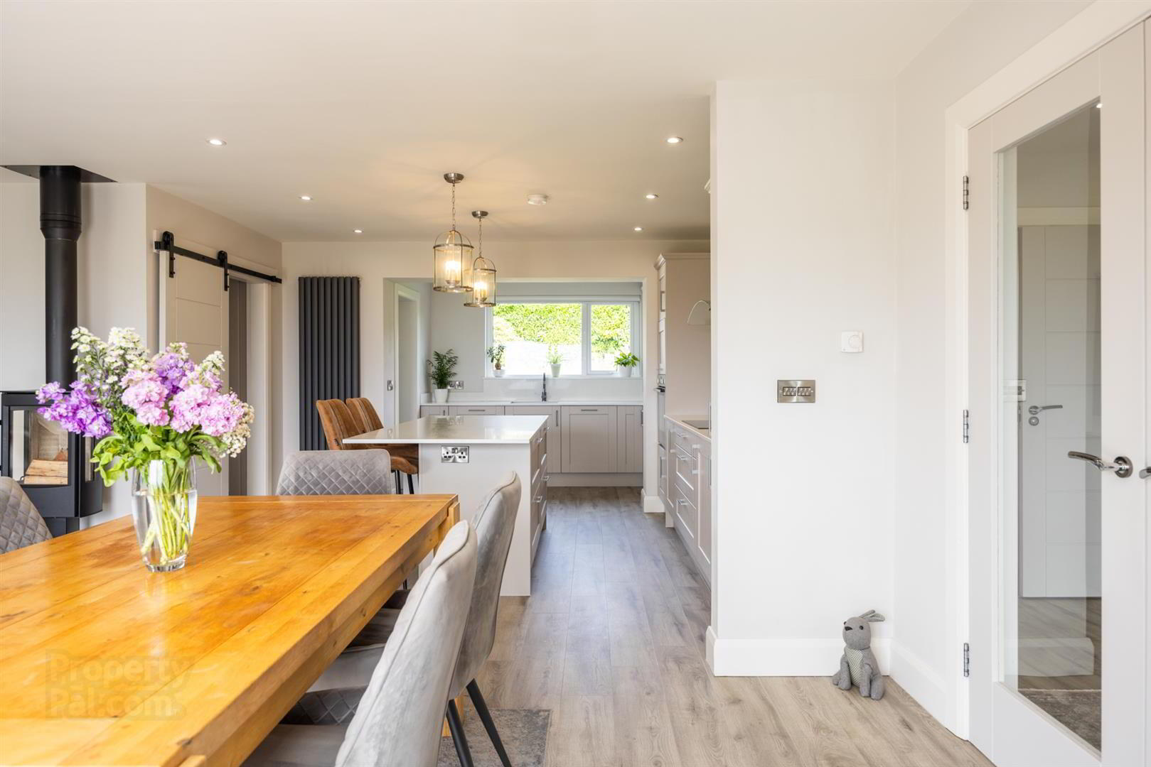 18 Ballybarnes Road 23 of 67
