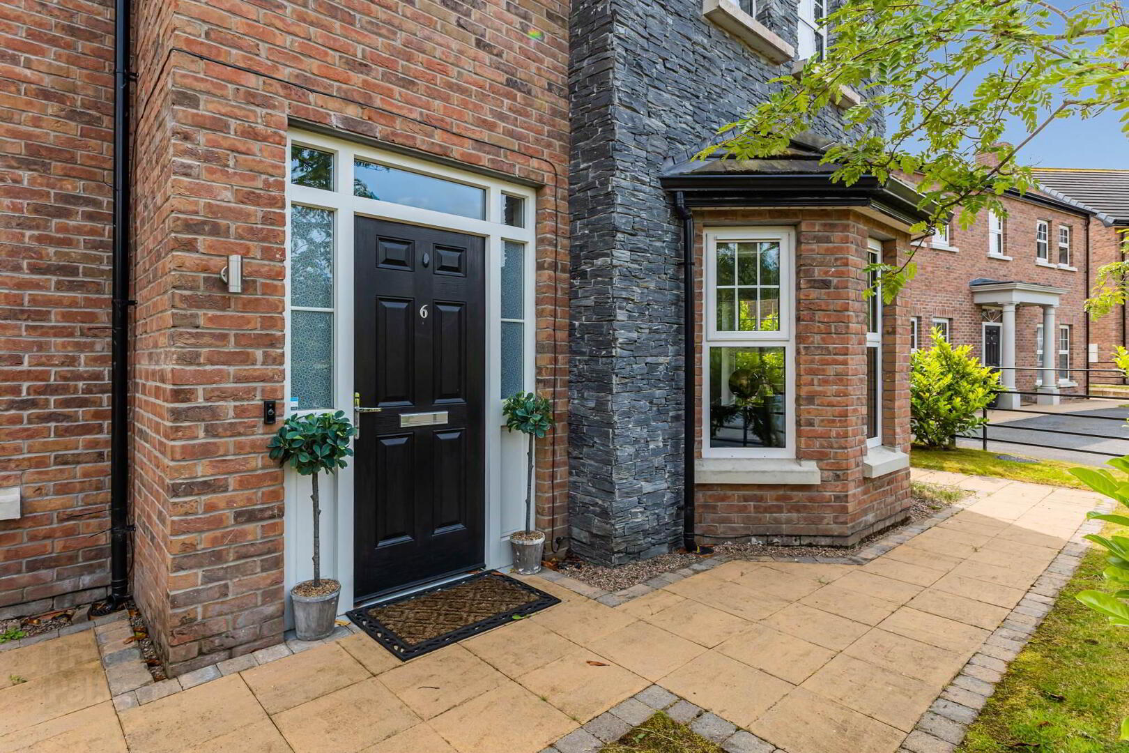 property description image