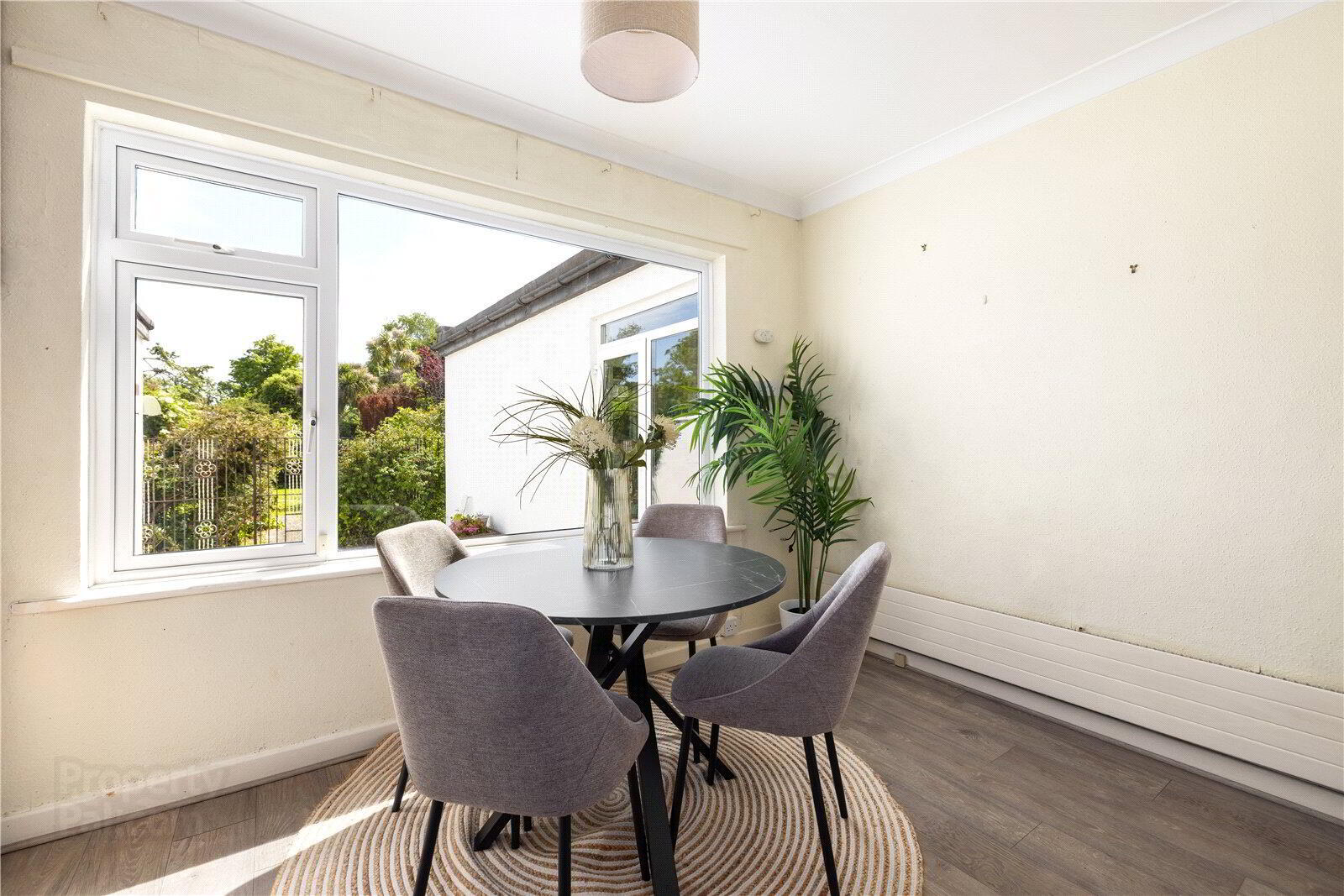 28 Clonkeen Road 7 of 16