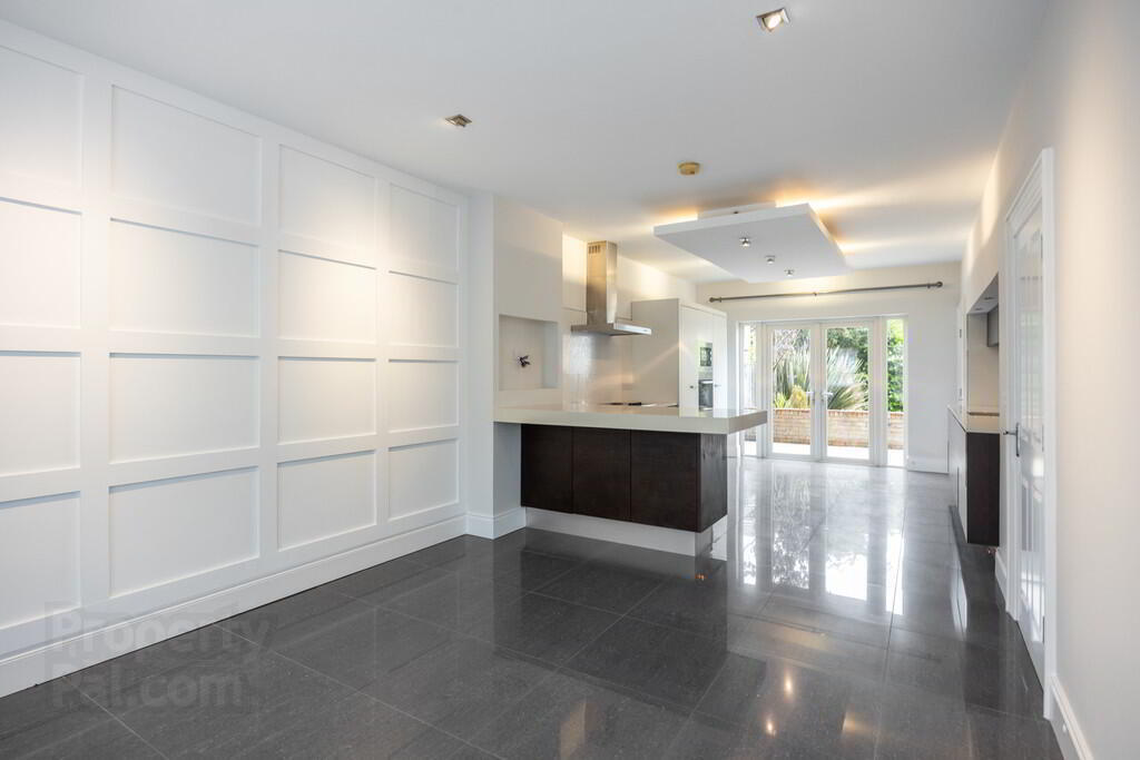 22 Ballantine Gardens 8 of 37