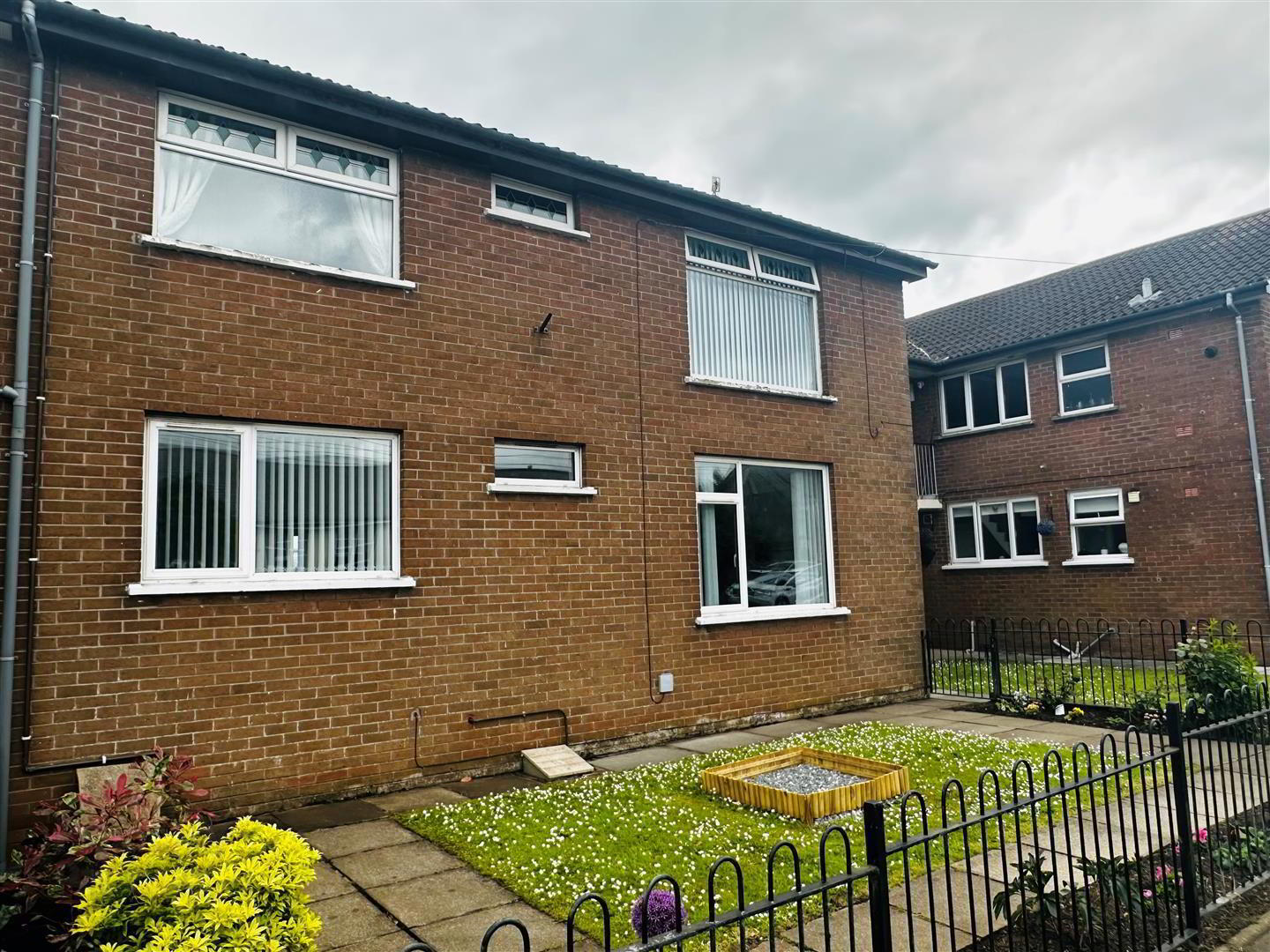 222f Jordanstown Road 1 of 10