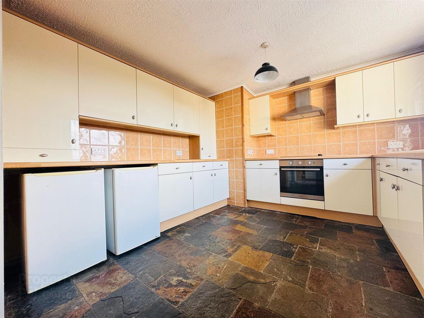 222f Jordanstown Road 4 of 12